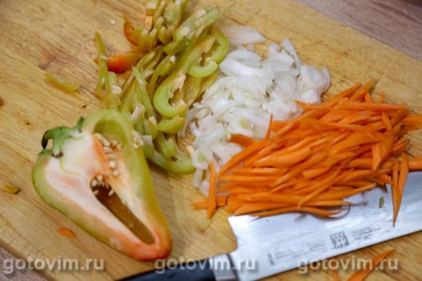 Рыбный суп с креветочными клецками в мультиварке