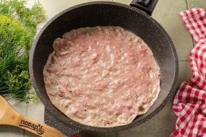 Печеночный торт с морковью