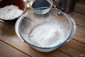 Постный маковый рулет