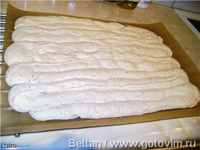 Рулет «Будапешт» из орехового безе Рулет «Будапешт» из орехового безе