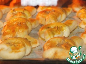 Морские узелки с чесночным маслом Морские узелки с чесночным маслом