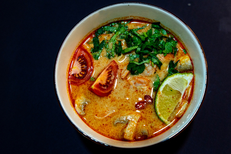 Сливочный суп с рисом на кокосовом молоке с креветками Сливочный суп с рисом на кокосовом молоке с креветками