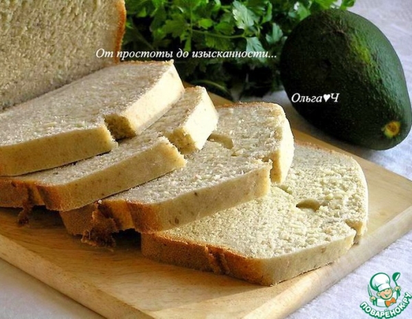 Хлеб с авокадо и грибами