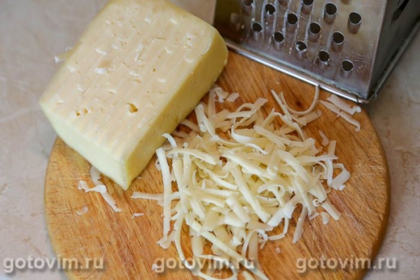 Горячие бутерброды с яйцом, черемшой и сыром