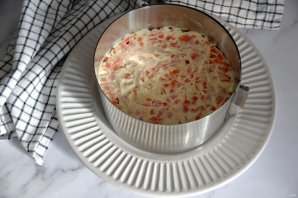 Салат "Мимоза" с крабовыми палочками Салат "Мимоза" с крабовыми палочками