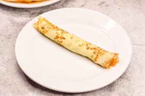 Блины с вишней в сметанном креме Блины с вишней в сметанном креме