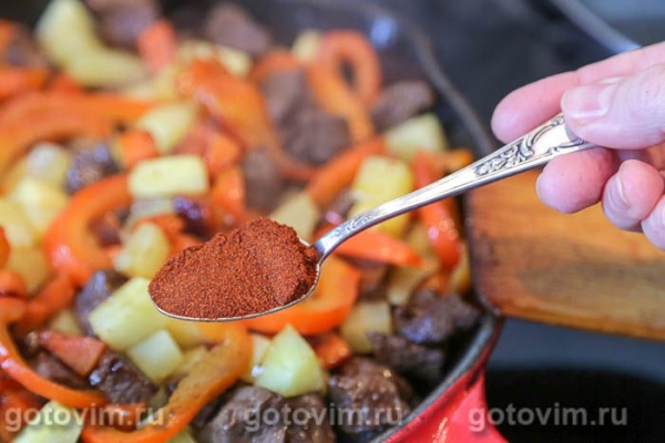 Гуляш из говяжьего сердца с картфелем