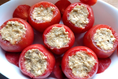 Помидоры фаршированные грибами, фаршем и кускусом Помидоры фаршированные грибами, фаршем и кускусом