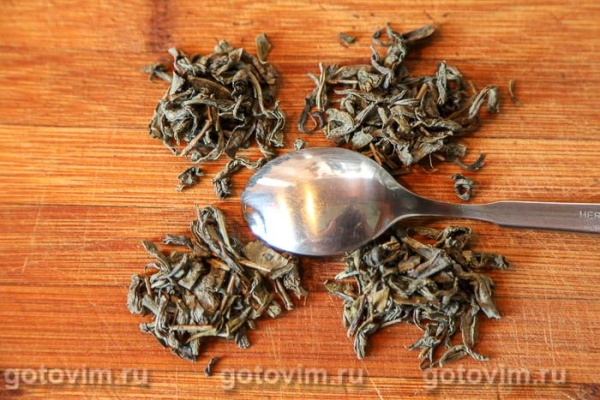 Колд брю с зеленым чаем и красной смородиной Колд брю с зеленым чаем и красной смородиной