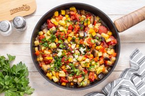 Рагу из баклажанов и кабачков
