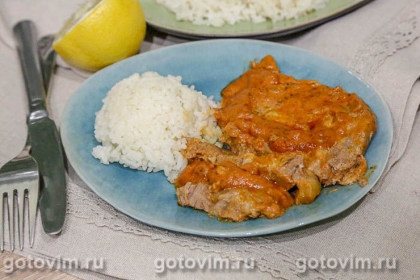 Стейки из свиной шеи в томатно-сливочном соусе в мультиварке
