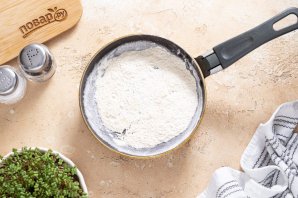 Шампиньоны в сметанном соусе Шампиньоны в сметанном соусе