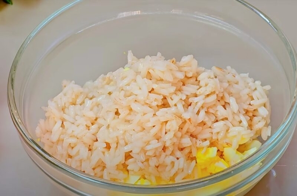 Мягкие, как облако и вкусные, как праздник: бюджетные пирожки, которые подойдут к чаю, борщу и даже сметане! Мягкие, как облако и вкусные, как праздник: бюджетные пирожки, которые подойдут к чаю, борщу и даже сметане!