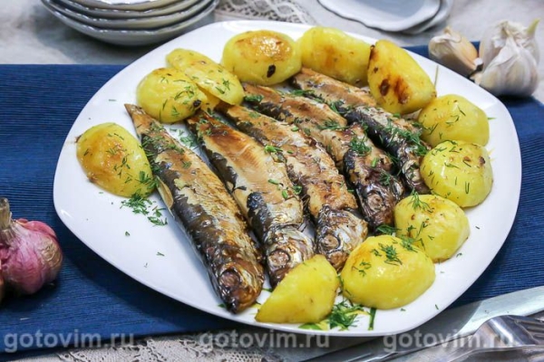 Салака в глазури из терияки, запеченная в духовке Салака в глазури из терияки, запеченная в духовке