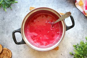 Торт с маскарпоне и малиной