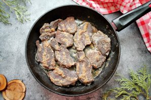 Томленые говяжьи щечки Томленые говяжьи щечки