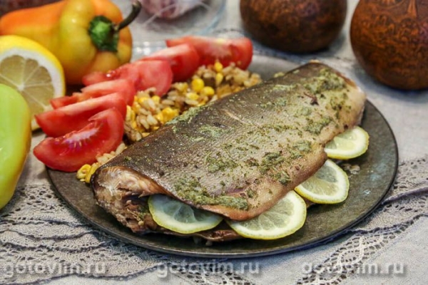 Горбуша, запеченная в духовке с маслом и цедрой Горбуша, запеченная в духовке с маслом и цедрой