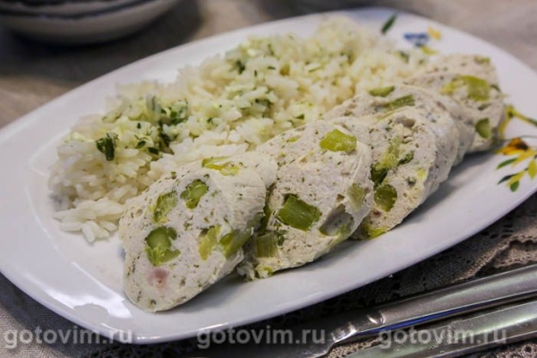 Рулетики из куриной грудки со спаржей, варенные в пищевой пленке Рулетики из куриной грудки со спаржей, варенные в пищевой пленке