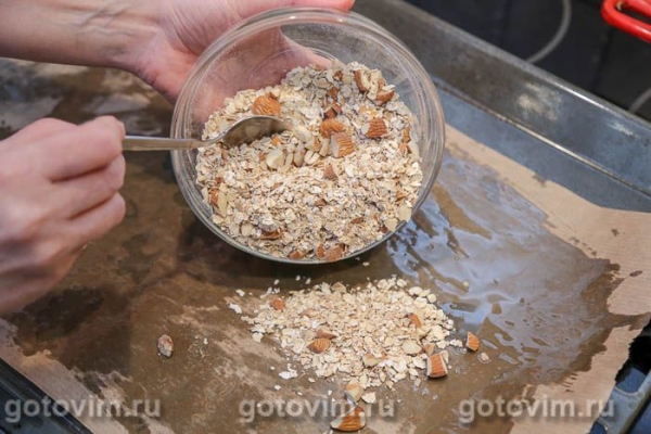 Бананабрэд гранола с миндалем (Banana Bread Granola) Бананабрэд гранола с миндалем (Banana Bread Granola)