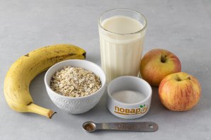 Овсяная каша с яблоком и бананом