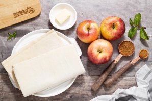 Слоеный пирог с яблоками Слоеный пирог с яблоками