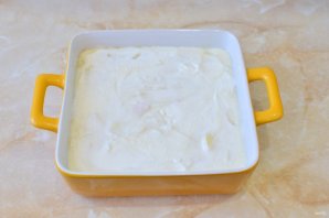 Творожная запеканка со сливами