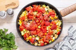 Рагу из баклажанов и кабачков