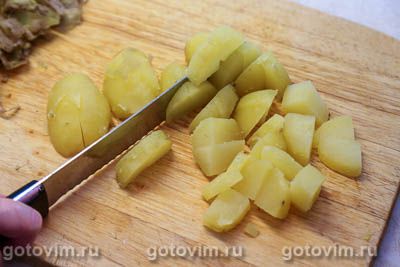 Теплый картофельный салат с жареным редисом и цветной капустой Теплый картофельный салат с жареным редисом и цветной капустой