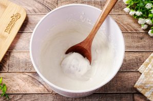 Торт из профитролей со сметанным кремом