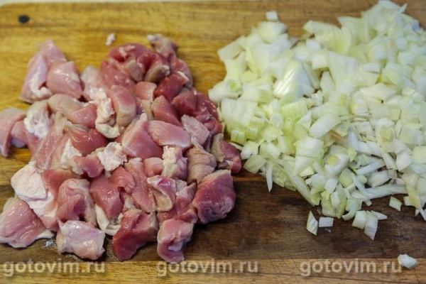 Свинина, жаренная с пекинской капустой и соевым соусом Свинина, жаренная с пекинской капустой и соевым соусом