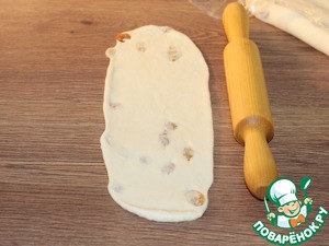 Сладкие пасхальные крученки с изюмом