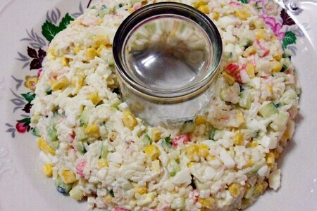 Салат из крабовых палочек "новогодний" Салат из крабовых палочек "новогодний"