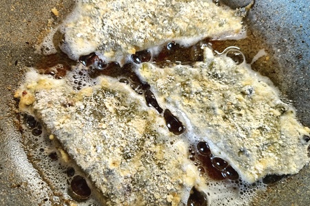 Чебуреки из виноградных листьев Чебуреки из виноградных листьев