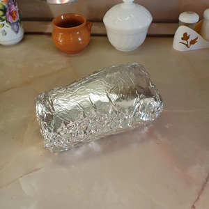 Домашняя грудинка, запеченная в фольге Домашняя грудинка, запеченная в фольге