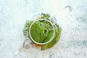 Чай из зверобоя, душицы и мяты Чай из зверобоя, душицы и мяты