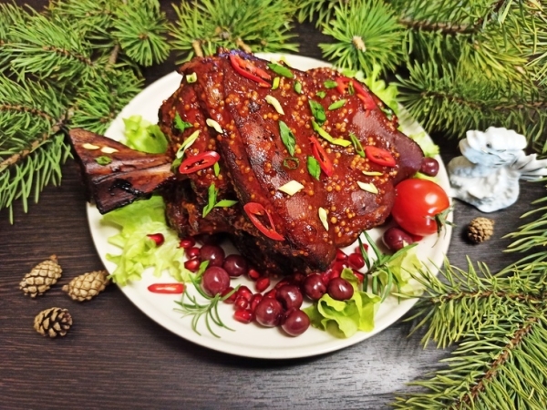 Вишнёвая рулька в острой глазури Вишнёвая рулька в острой глазури