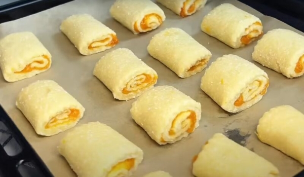 Стакан творога и 5 минут. Легкий рецепт творожных булочек с начинкой Стакан творога и 5 минут. Легкий рецепт творожных булочек с начинкой