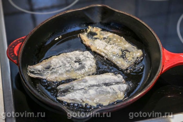 Беломорская сельдь, жаренная в яичном маринаде