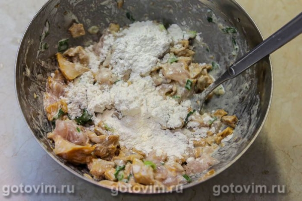 Оладьи из куриного филе с лисичками Оладьи из куриного филе с лисичками