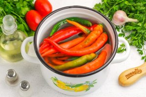 Острый перец маринованный