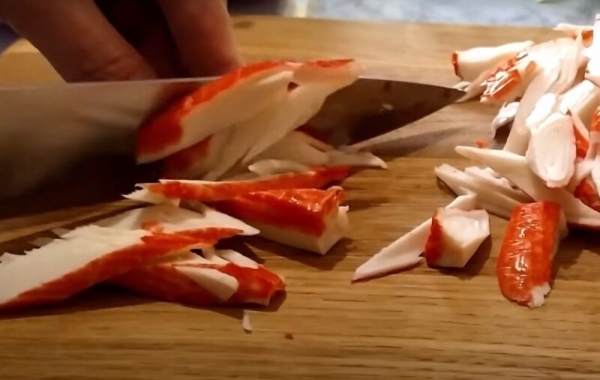 Салат, который побил все рекорды по скорости приготовления. Максимально быстрый и вкусный рецепт Салат, который побил все рекорды по скорости приготовления. Максимально быстрый и вкусный рецепт