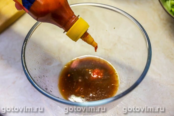 Поке с жареной куриной грудкой в соусе терияки, манго, авокадо и бобами эдамаме Поке с жареной куриной грудкой в соусе терияки, манго, авокадо и бобами эдамаме