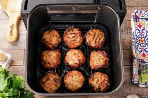 Котлеты в аэрогриле Котлеты в аэрогриле