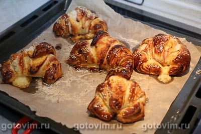 Пицца-круассан с ветчиной и сыром Пицца-круассан с ветчиной и сыром