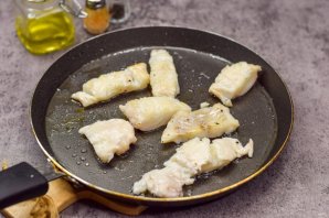 Минтай с картошкой в майонезе Минтай с картошкой в майонезе