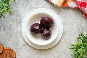 Свекла с черносливом