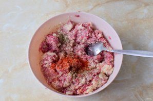 Котлеты из говяжьего фарша Котлеты из говяжьего фарша