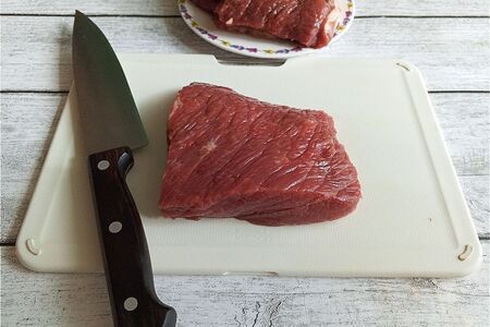 Ростбиф со сливочным маслом на овощной подушке #пушкинкулинар Ростбиф со сливочным маслом на овощной подушке #пушкинкулинар