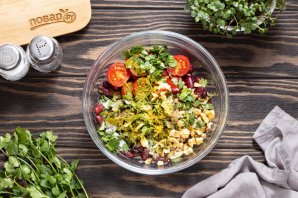 Постный салат с красной фасолью