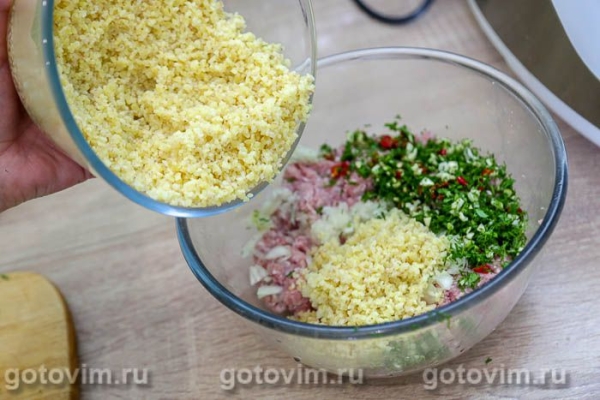 Мясные котлеты с булгуром в мультиварке